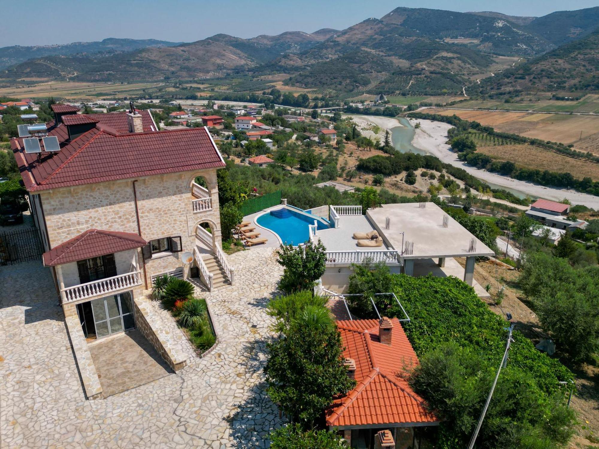 Vila Dapaj Luxury Vlorë